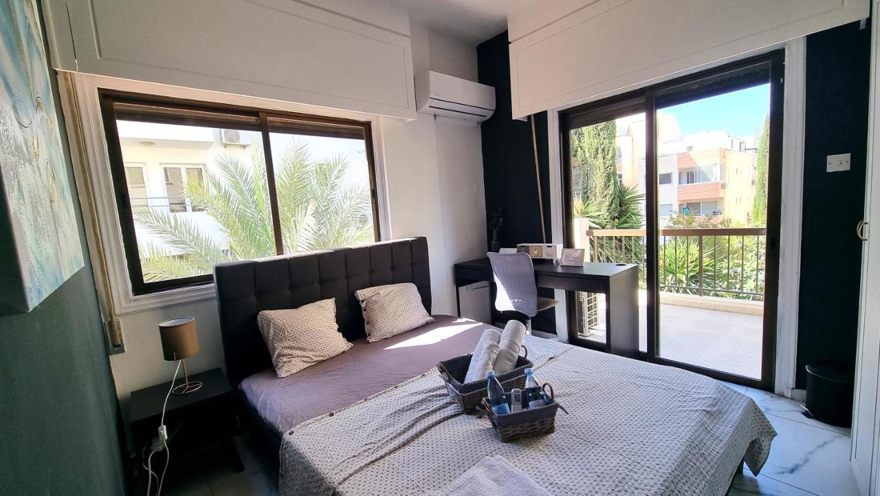 Cozy Beach Apt / Near Airport + 100Mbit Internet + Netflix Apartment Larnaca Exterior photo